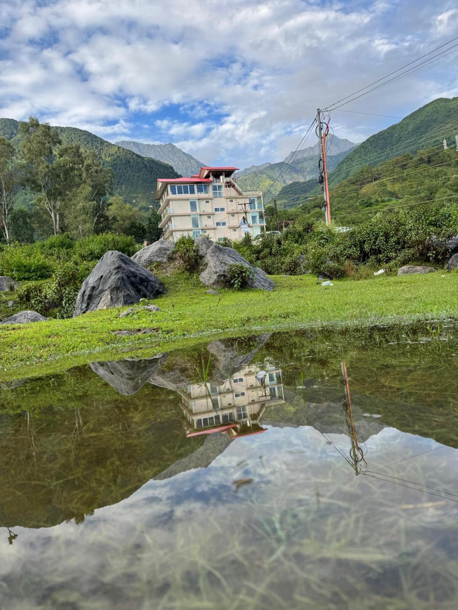 Manuni Inn - Riverside Resort Dharamshala Exterior photo